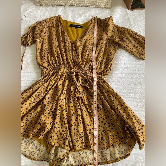 Blue Life Leopard Animal Print Bruno Romper size Medium Mustard Golden Glow - Picture 10 of 11